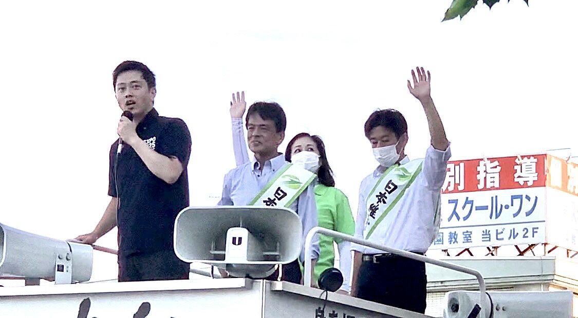 ららぽーと甲子園前にて吉村副代表が街頭演説を行いました！